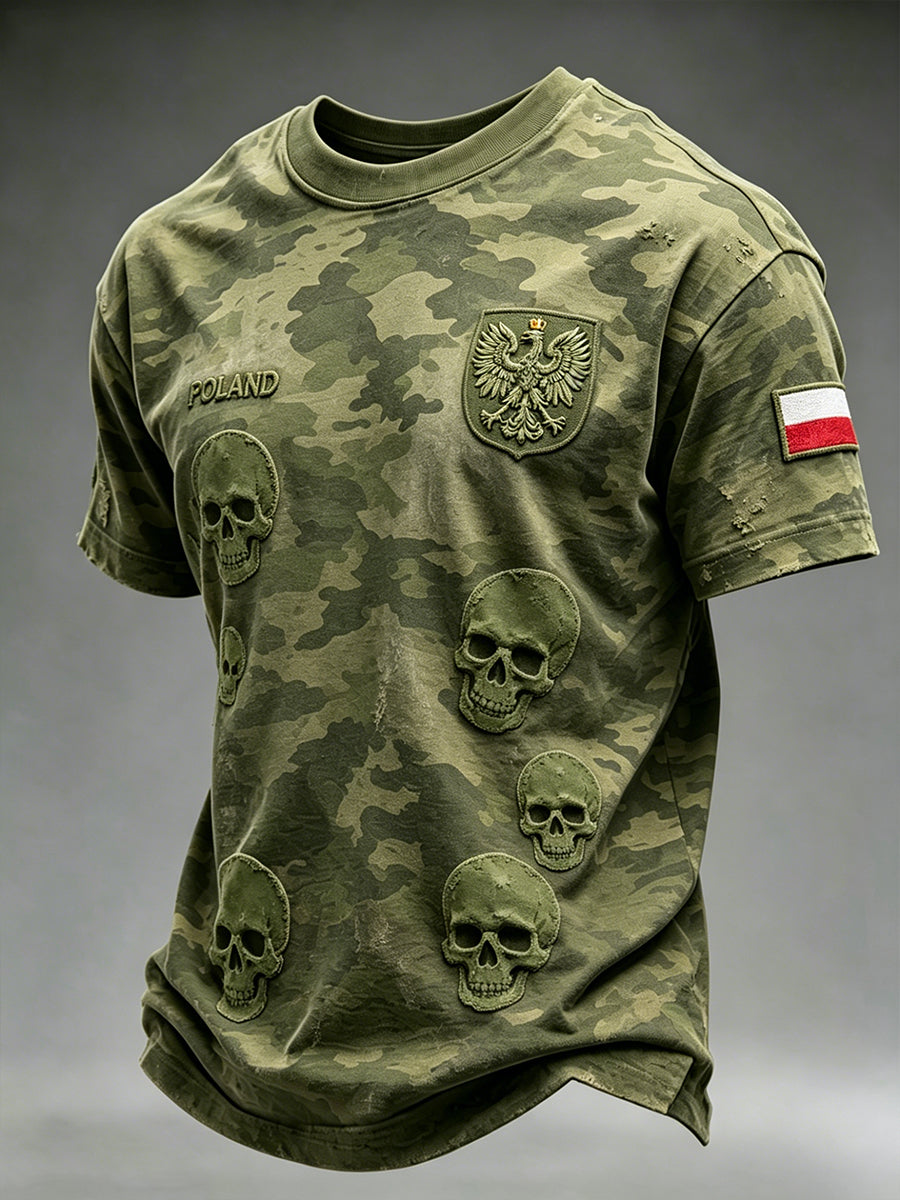 Męski T-shirt z efektem postarzenia w kamuflażowe wzory i nadrukiem czaszki