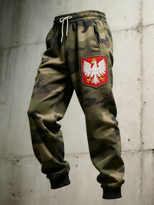 Męskie spodnie kamuflażowe w stylu casual z kolorystyką flagi polskiej
