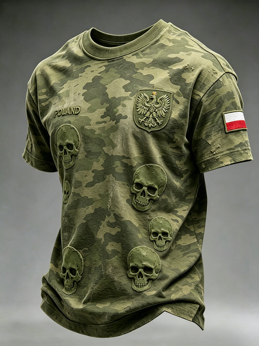 Męski T-shirt z efektem postarzenia w kamuflażowe wzory i nadrukiem czaszki
