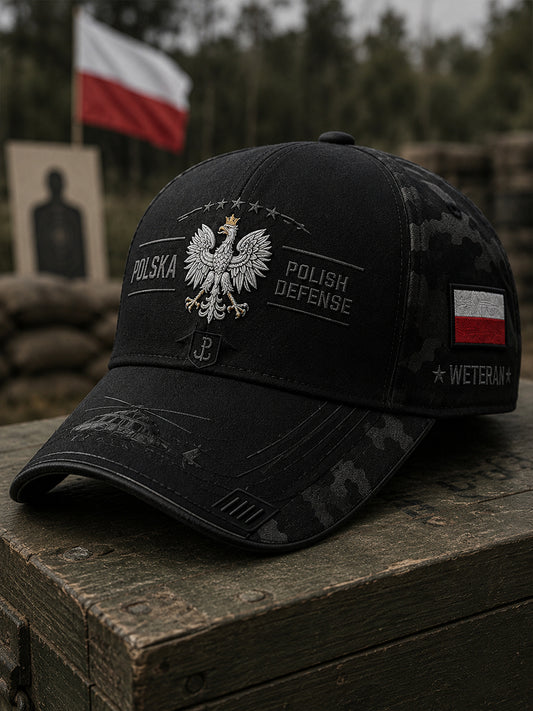 Kapelusz z nadrukiem wojskowym w stylu vintage